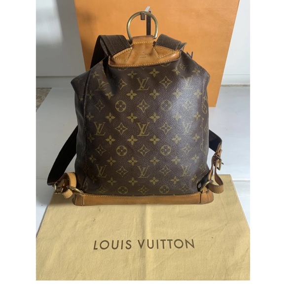 Louis Vuitton backpack - Picture 4 of 11